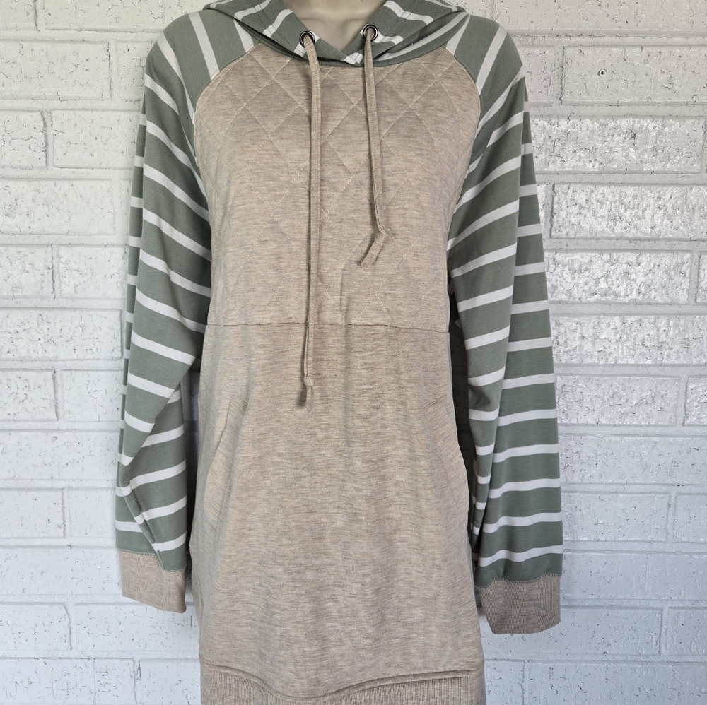 987 Maurice's brand hoodie.